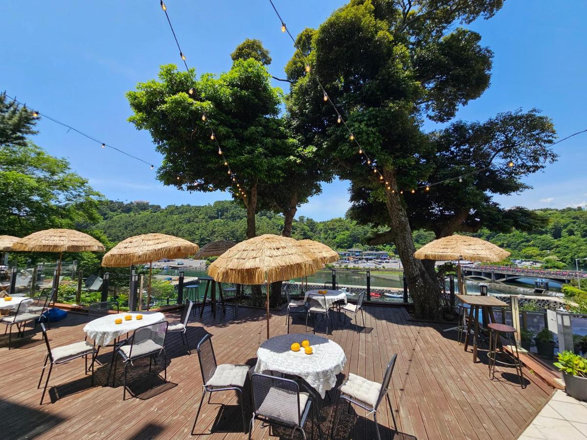 Cheonjiyeon Crystal Hotel Seogwipo Exterior foto